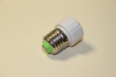 Lampenfassung E27 für GU 10 Spot LED